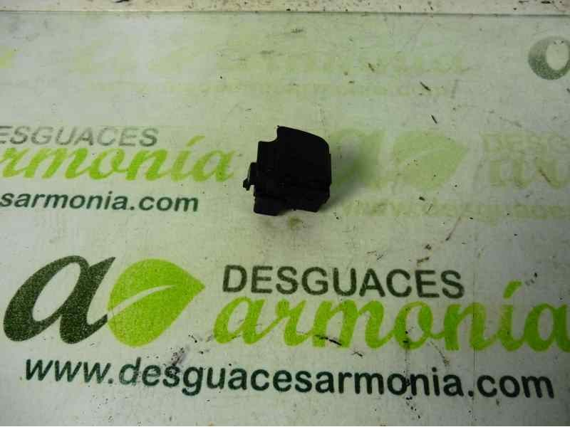 Recambio de mando elevalunas trasero izquierdo para toyota hilux (kun) cabina doble vxl 4x4 referencia OEM IAM   