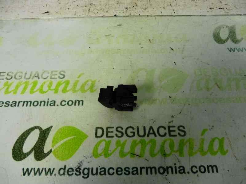 Recambio de mando elevalunas trasero izquierdo para toyota hilux (kun) cabina doble vxl 4x4 referencia OEM IAM   