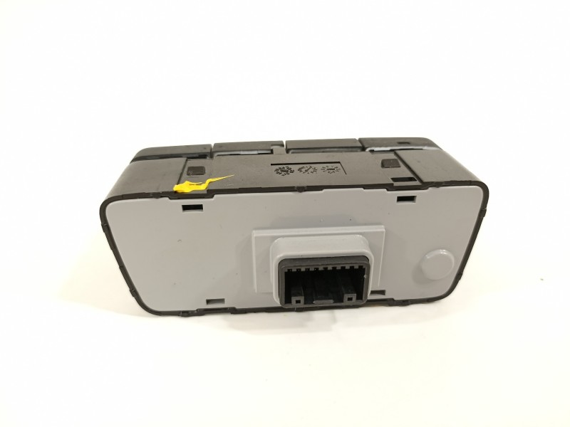 Recambio de mando multifuncion para kia stonic (ybcuv) platinum edition referencia OEM IAM 93700H8TL0  