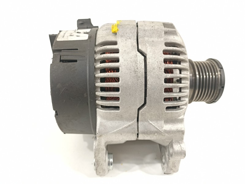 Recambio de alternador para seat ibiza (6k1) sport referencia OEM IAM 8041297  