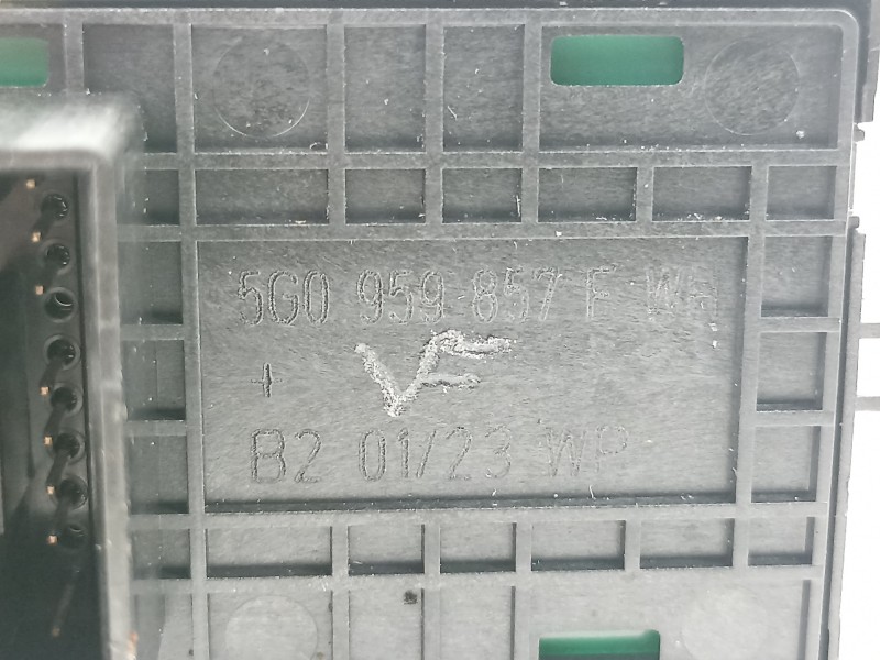 Recambio de mando elevalunas delantero izquierdo para seat arona xperience referencia OEM IAM 5G0959857F  