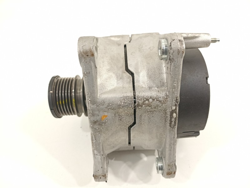 Recambio de alternador para seat ibiza (6k1) sport referencia OEM IAM 8041297  