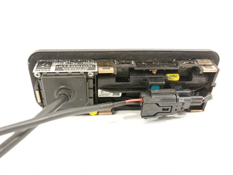 Recambio de maneta exterior porton para kia stonic (ybcuv) platinum edition referencia OEM IAM 99240H8100  