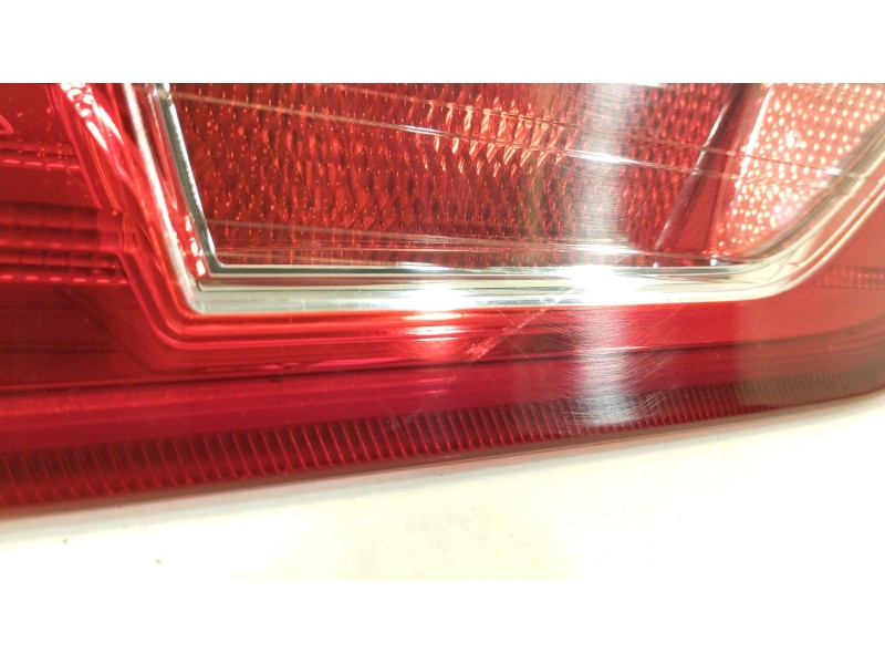 Recambio de piloto trasero izquierdo para toyota auris hybrid active referencia OEM IAM 8159102490  