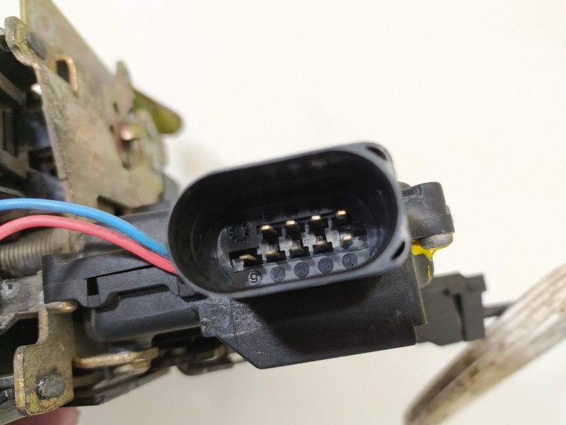 Recambio de cerradura puerta delantera derecha para audi a6 berlina (4b2) 2.5 tdi referencia OEM IAM 4B1837016B  