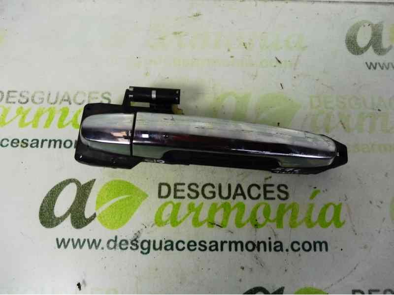 Recambio de maneta exterior delantera derecha para toyota hilux (kun) cabina doble vxl 4x4 referencia OEM IAM   