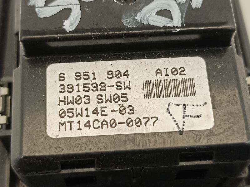 Recambio de mando elevalunas delantero izquierdo para bmw serie 5 berlina (e60) 530d referencia OEM IAM 61316951904  