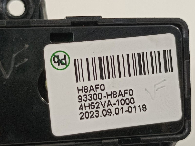 Recambio de mando multifuncion para kia stonic (ybcuv) platinum edition referencia OEM IAM 93300H8AF0  