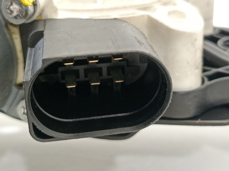 Recambio de elevalunas delantero izquierdo para bmw serie 5 berlina (e60) 530d referencia OEM IAM 51337184383  