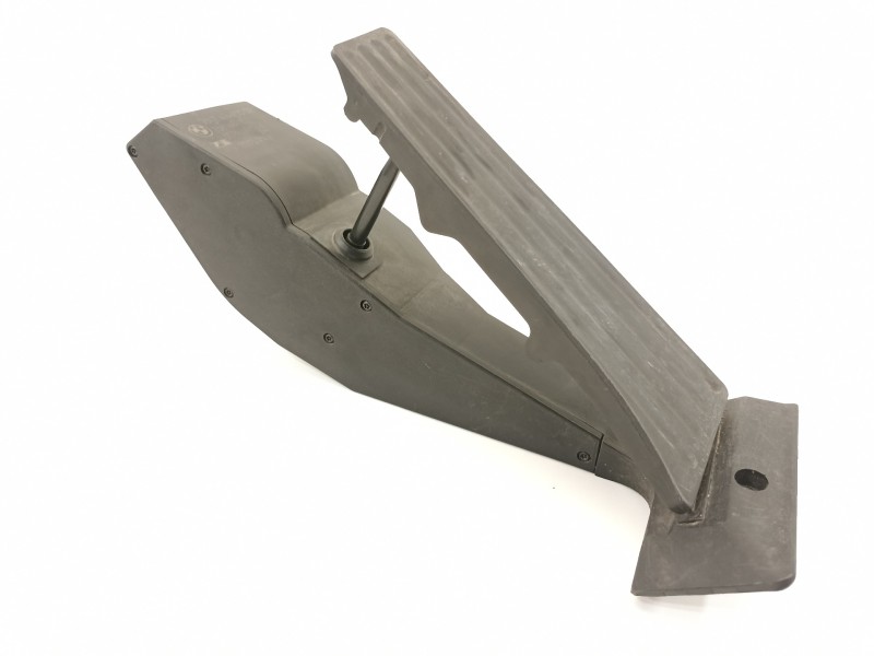 Recambio de potenciometro pedal para bmw serie 5 berlina (e60) 530d referencia OEM IAM 25916010  