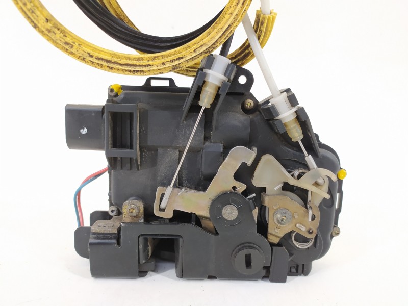 Recambio de cerradura puerta trasera derecha para audi a6 berlina (4b2) 2.5 tdi referencia OEM IAM 4B0839016B  
