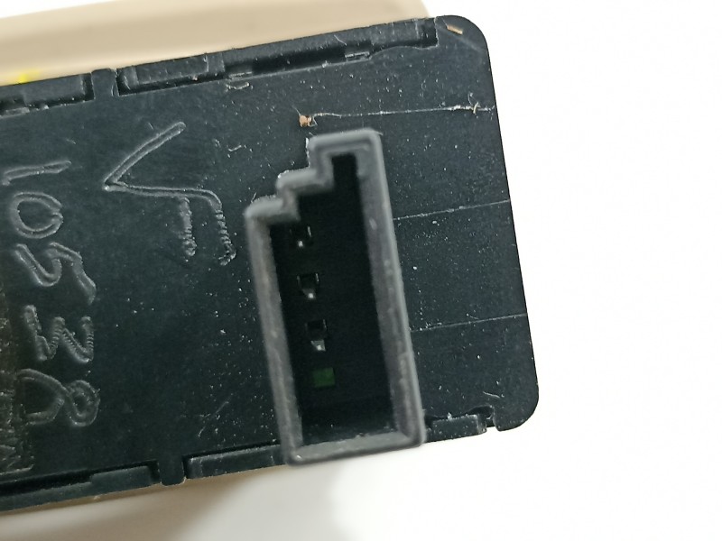 Recambio de mando elevalunas trasero izquierdo para bmw x5 (e70) xdrive30d referencia OEM IAM 61316945876  