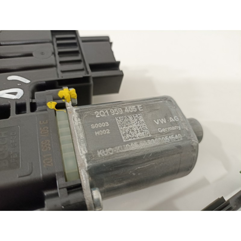 Recambio de elevalunas delantero izquierdo para seat arona xperience referencia OEM IAM 6F9837461D 2Q1959405E 0130822065