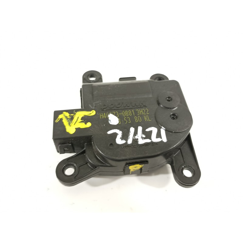 Recambio de motor apertura trampillas climatizador para kia stonic (ybcuv) platinum edition referencia OEM IAM H400730881 3H22 