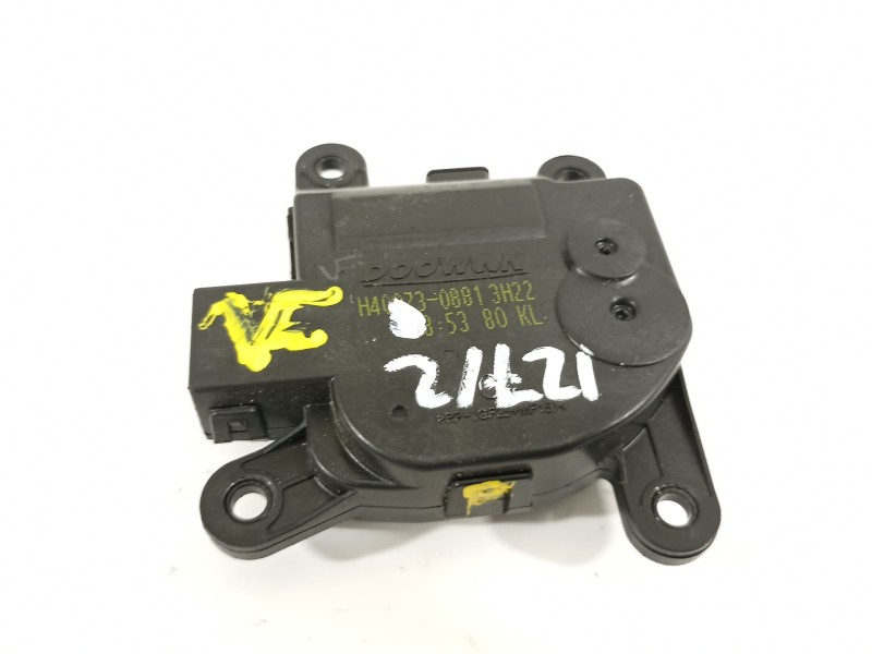 Recambio de motor apertura trampillas climatizador para kia stonic (ybcuv) platinum edition referencia OEM IAM H400730881 3H22 