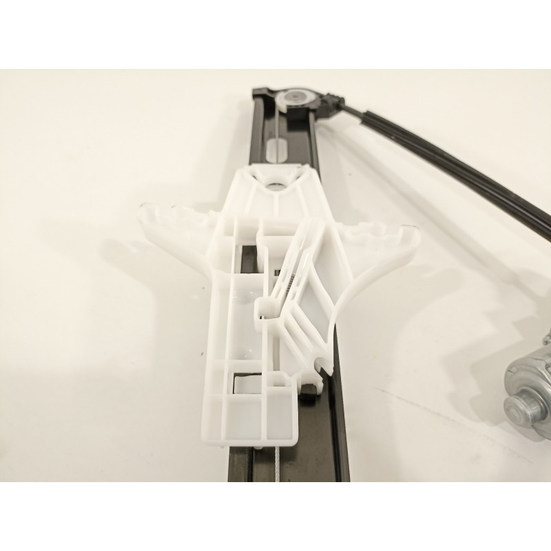 Recambio de elevalunas trasero derecho para seat arona xperience referencia OEM IAM 6F0839462D 5Q0959408D 0130822694