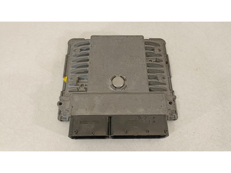 Recambio de centralita motor uce para skoda fabia (5j2 ) 1.2 tsi referencia OEM IAM 03F906070AD 5WP44633 