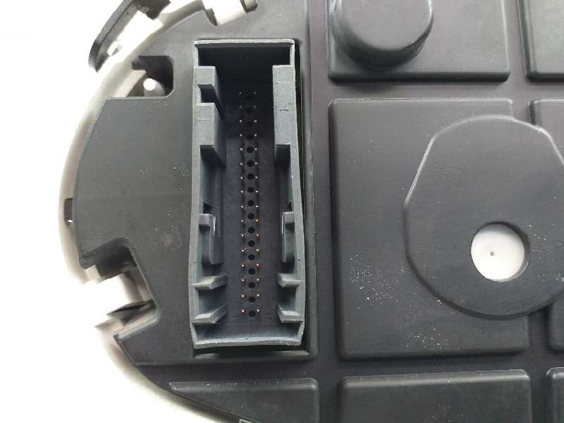 Recambio de cuadro instrumentos para ford fiesta (cb1) trend referencia OEM IAM 8A6T10849CL VP8A6F10849CM 