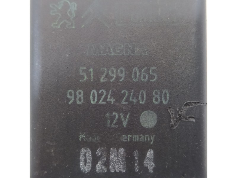 Recambio de caja precalentamiento para citroën ds4 style referencia OEM IAM 9802424080  