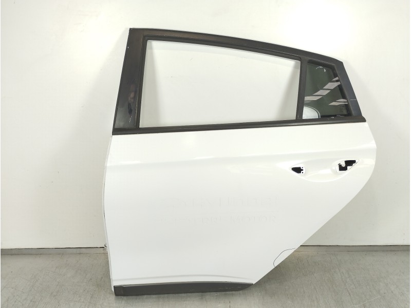 Recambio de puerta trasera izquierda para hyundai ioniq elektro referencia OEM IAM 77003G2000  