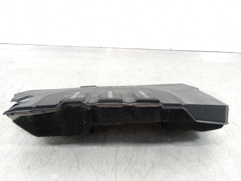 Recambio de tapa motor para kia stonic (ybcuv) platinum edition referencia OEM IAM 2924007630  