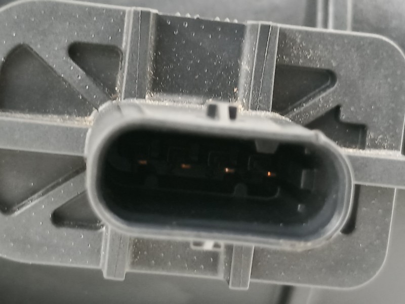 Recambio de caudalimetro para kia stonic (ybcuv) platinum edition referencia OEM IAM 281642J600  