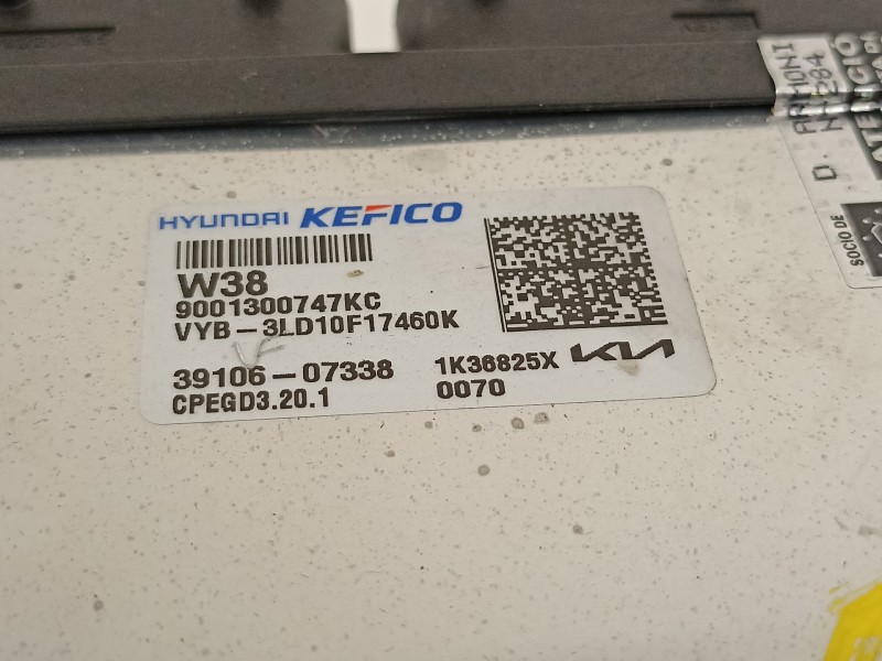 Recambio de centralita motor uce para kia stonic (ybcuv) platinum edition referencia OEM IAM 3910607338  