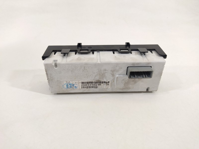 Recambio de pantalla multifuncion para renault megane iii berlina 5 p emotion referencia OEM IAM 280349044R  
