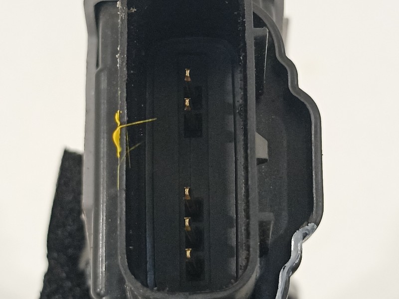 Recambio de cerradura puerta trasera izquierda para hyundai ioniq elektro referencia OEM IAM 81410G2000  