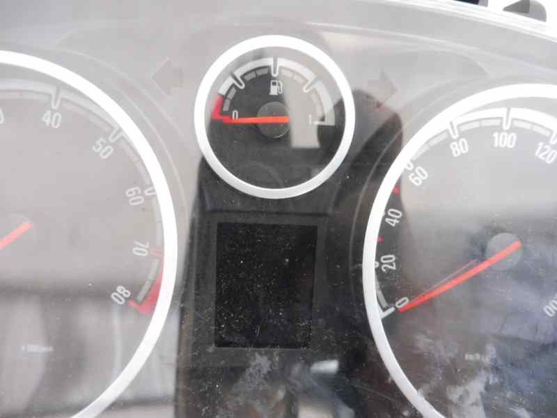 Recambio de cuadro instrumentos para opel corsa d selective referencia OEM IAM 13372167  