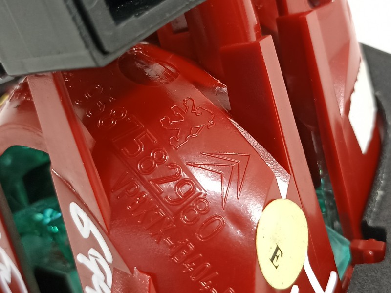 Recambio de piloto trasero derecho en porton para citroën c5 berlina premier referencia OEM IAM 9687582980  