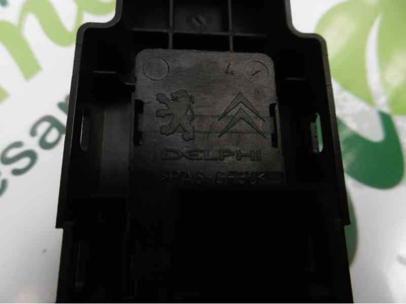 Recambio de mando elevalunas delantero derecho para citroën c5 berlina exclusive referencia OEM IAM 96661102XT 53269815 