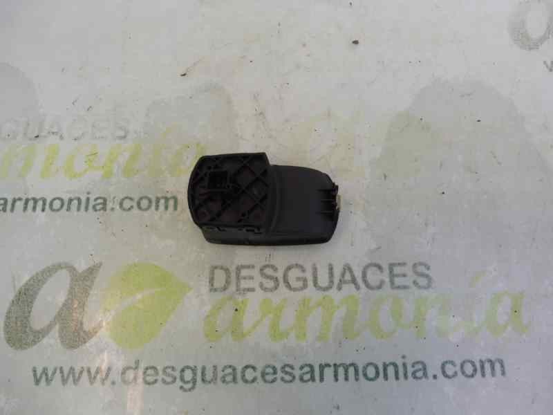 Recambio de mando elevalunas delantero derecho para opel corsa d selective referencia OEM IAM 13189333  
