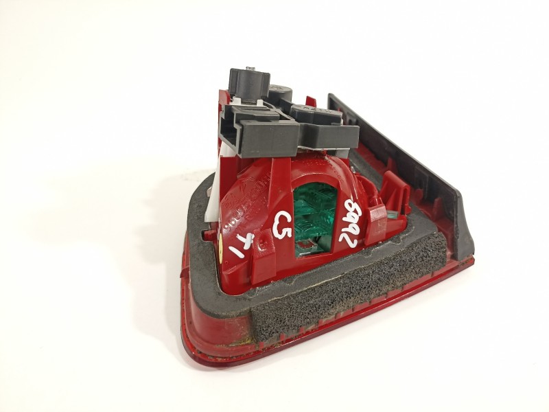 Recambio de piloto trasero izquierdo en porton para citroën c5 berlina premier referencia OEM IAM 9687583080  