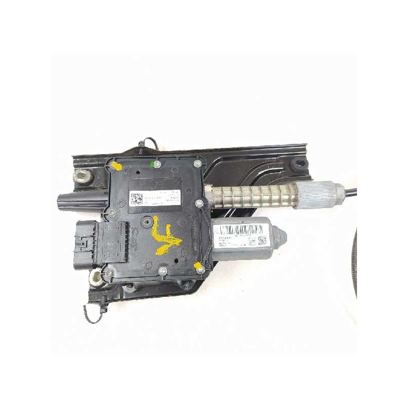 Recambio de freno de mano electrico para opel insignia berlina sportive 4x4 referencia OEM IAM 0587846 A2C53440441 A2C53440984