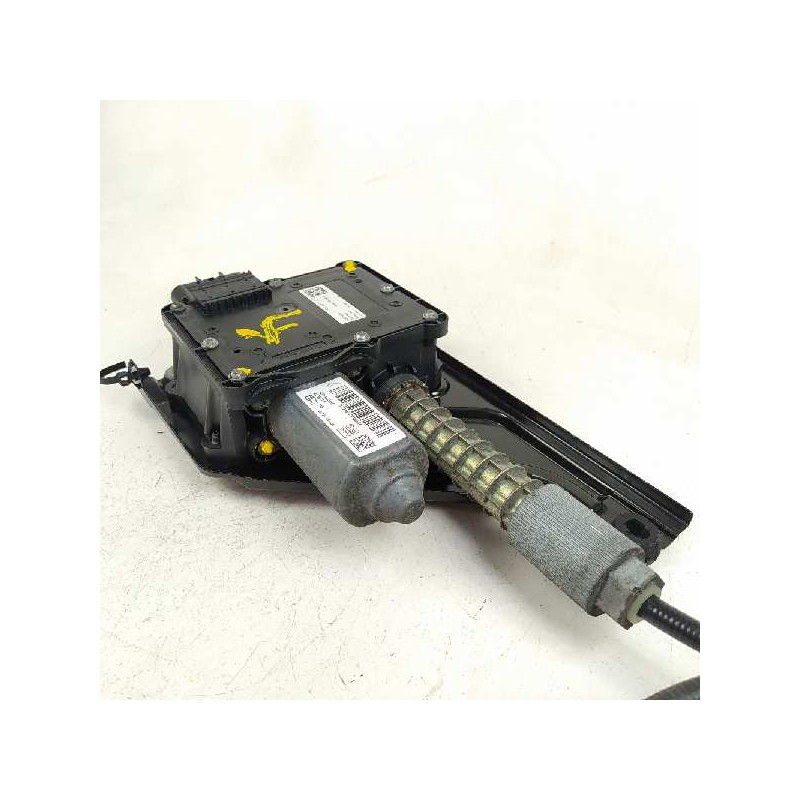 Recambio de freno de mano electrico para opel insignia berlina sportive 4x4 referencia OEM IAM 0587846 A2C53440441 A2C53440984