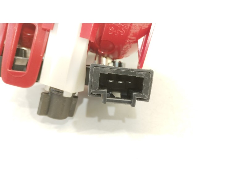 Recambio de piloto trasero derecho en porton para citroën c5 berlina premier referencia OEM IAM 9687582980 VP8X7X13404BX 