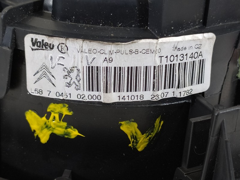 Recambio de ventilador calefaccion para peugeot 208 access referencia OEM IAM T1013140A  