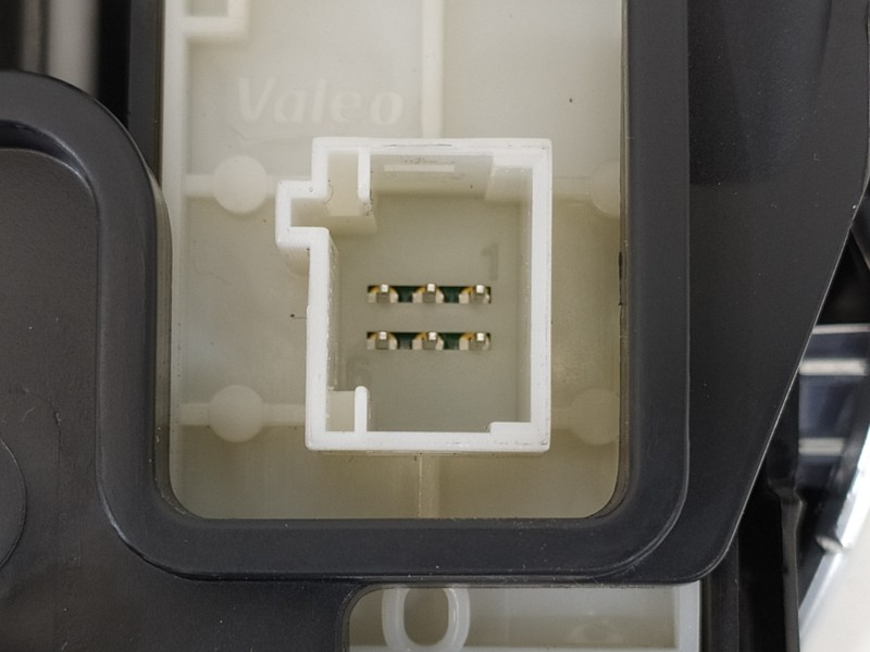 Recambio de pantalla multifuncion para peugeot 208 access referencia OEM IAM 9825029180 98097243XU 