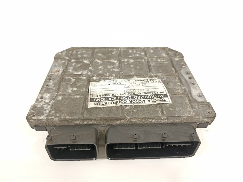 Recambio de centralita motor uce para lexus is200 (ds2/is2) 220d referencia OEM IAM 8966153741  