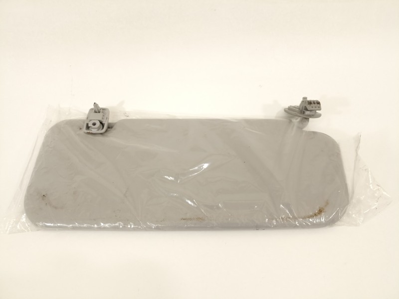 Recambio de parasol izquierdo para kia stonic (ybcuv) platinum edition referencia OEM IAM 85210H8060BF3  