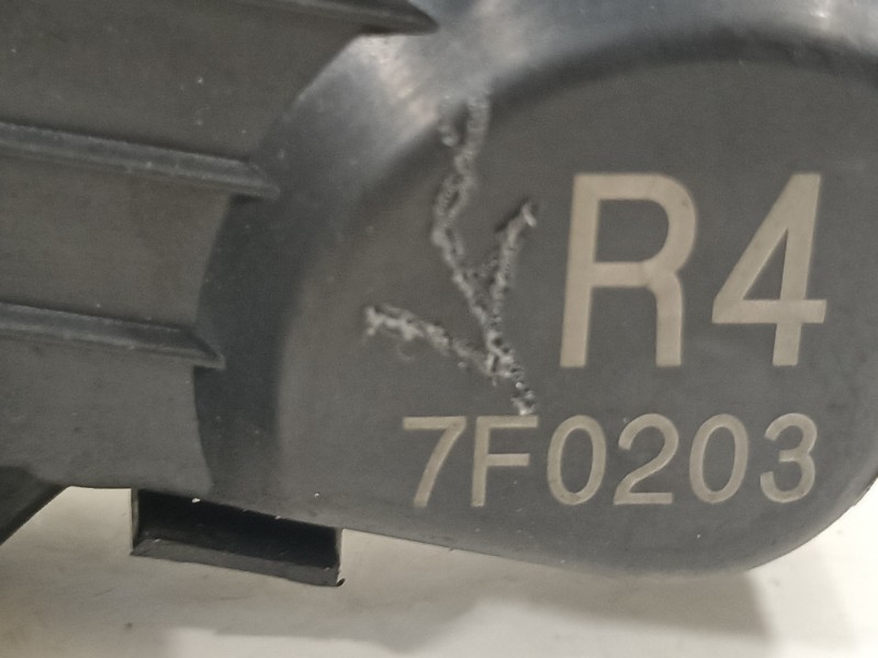 Recambio de cerradura puerta delantera derecha para lexus is200 (ds2/is2) 220d referencia OEM IAM R47F0203  