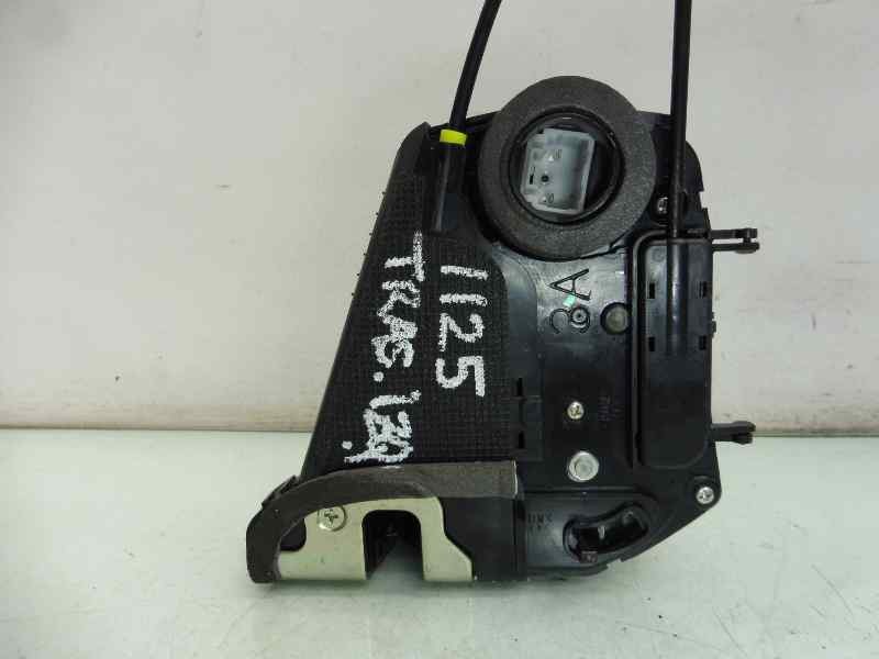 Recambio de cerradura puerta trasera izquierda para toyota yaris active referencia OEM IAM   