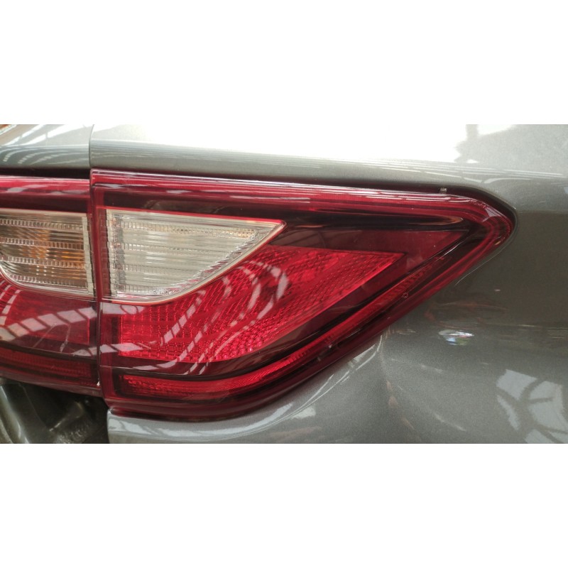 Recambio de piloto trasero izquierdo en porton para kia stonic (ybcuv) platinum edition referencia OEM IAM 92403H8400 92403H8 