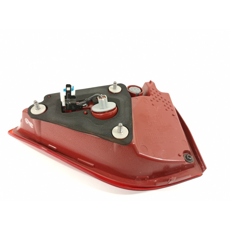 Recambio de piloto trasero izquierdo en porton para kia stonic (ybcuv) platinum edition referencia OEM IAM 92403H8400 92403H8 