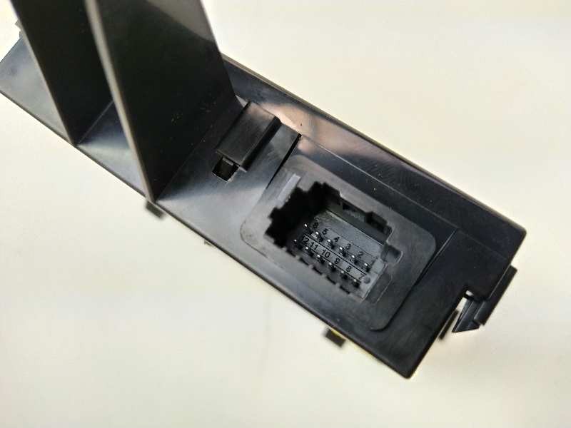 Recambio de mando multifuncion para renault latitude privilege referencia OEM IAM 274700004R  