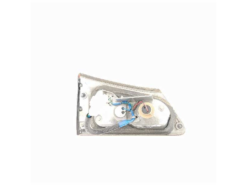 Recambio de piloto trasero derecho en porton para lexus is200 (ds2/is2) 220d referencia OEM IAM   