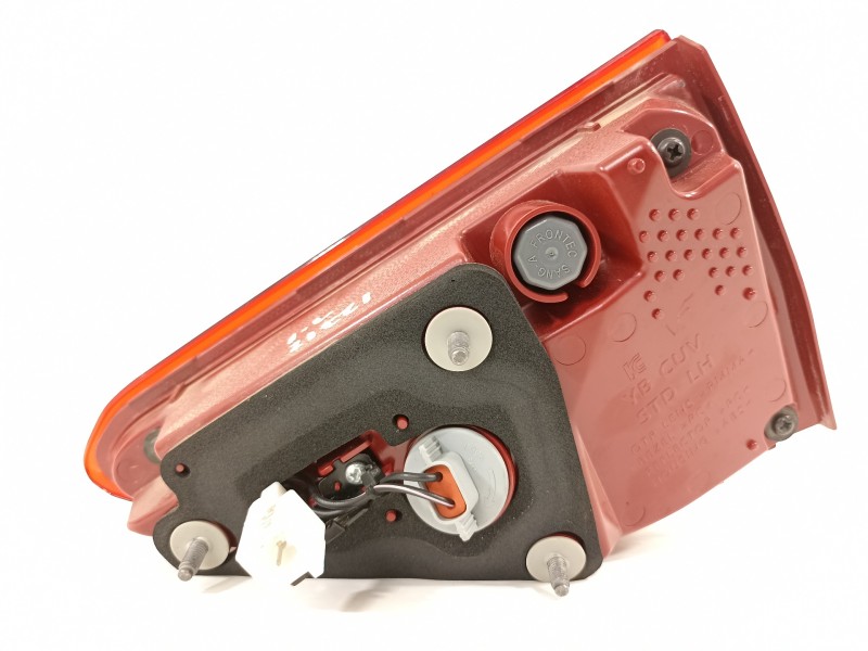 Recambio de piloto trasero izquierdo en porton para kia stonic (ybcuv) platinum edition referencia OEM IAM 92403H8400 92403H8 