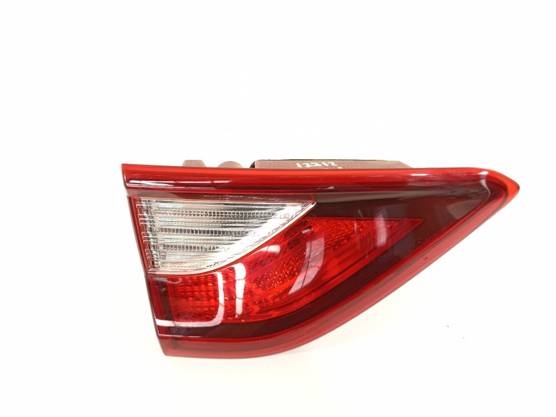 Recambio de piloto trasero izquierdo en porton para kia stonic (ybcuv) platinum edition referencia OEM IAM 92403H8400 92403H8 