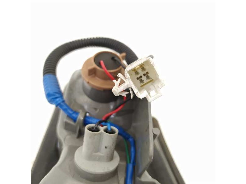 Recambio de piloto trasero izquierdo en porton para lexus is200 (ds2/is2) 220d referencia OEM IAM   